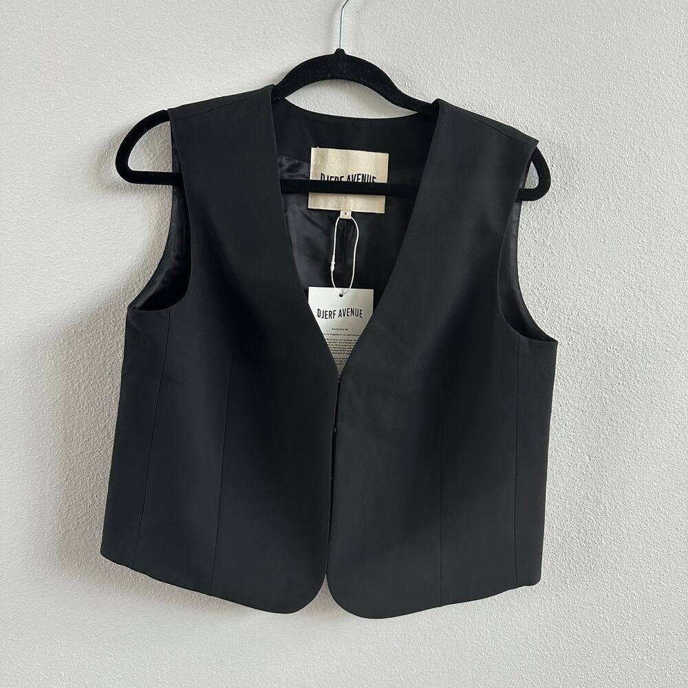 Djerf Avenue Day-to-day Vest Black Size Small